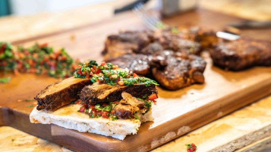 Lions Mane Steak med pitabröd och chimichurri